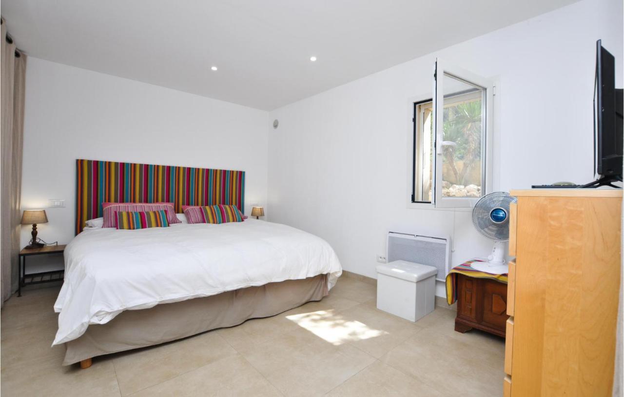 1 Bedroom Lovely Home In Μεντόν Εξωτερικό φωτογραφία